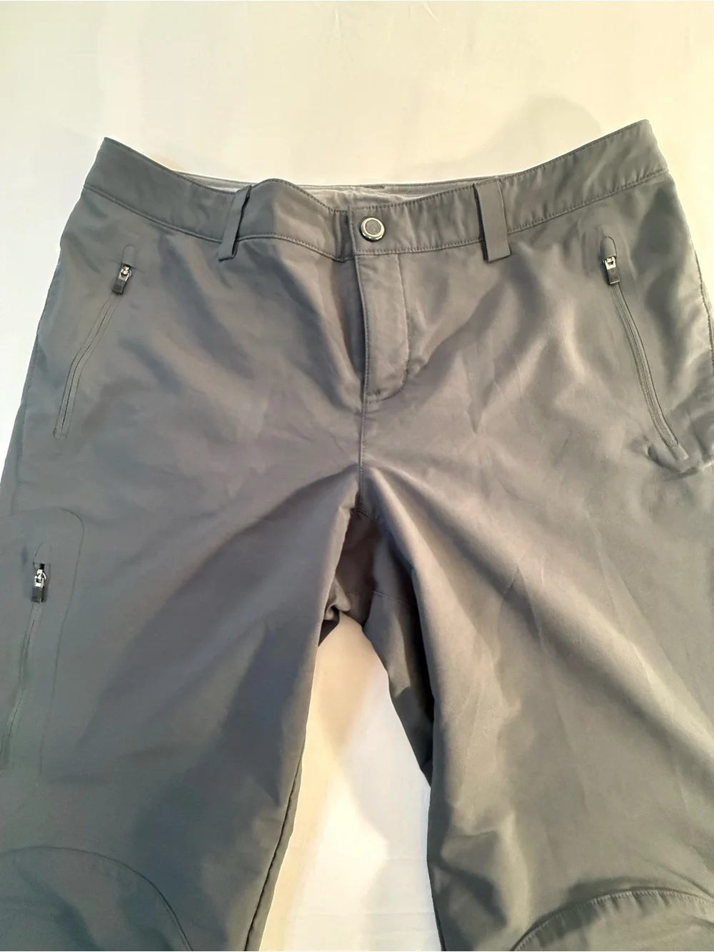 Black Outdoor Zip-Pocket Pants - Picture 2 of 13